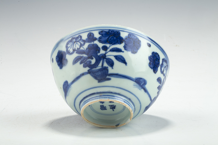 古玩陶瓷明晚·青花花卉紋碗拍賣，當前價格1152元