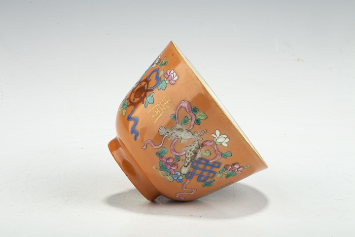 古玩陶瓷清晚·珊瑚紅地粉彩八寶紋杯拍賣,當前價格1564元