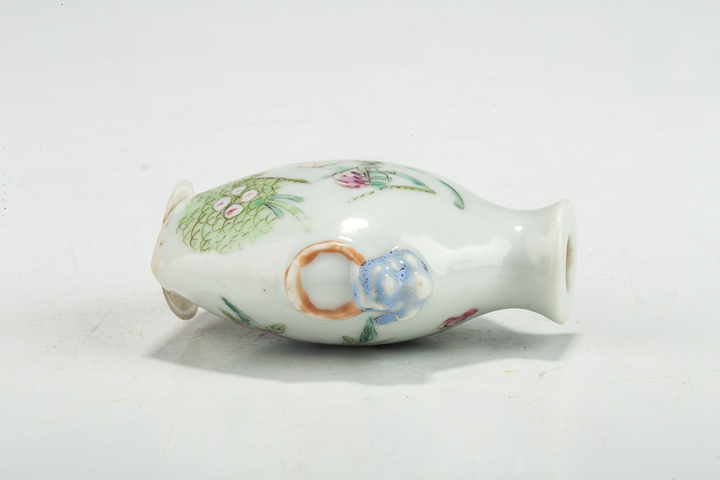 古玩陶瓷清晚·粉彩一鳴驚人紋鼻煙壺拍賣(mài)，當(dāng)前價(jià)格864元