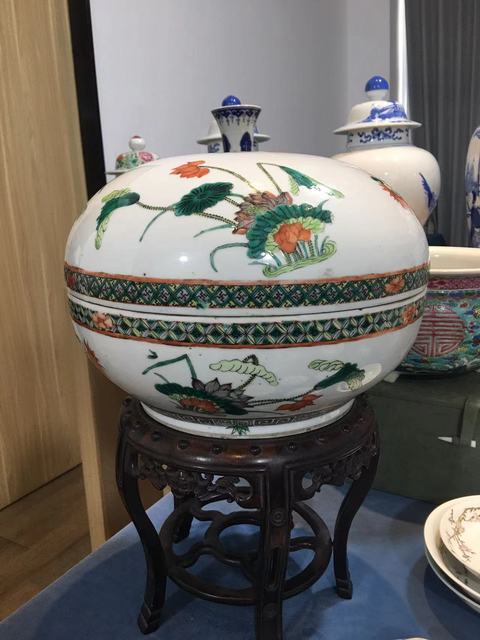 古玩陶瓷五福同壽花卉紋捧盒真品鑒賞圖