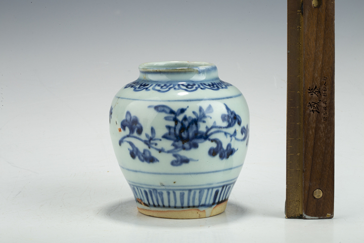 古玩陶瓷明中·青花花卉紋小罐拍賣，當前價格2175元