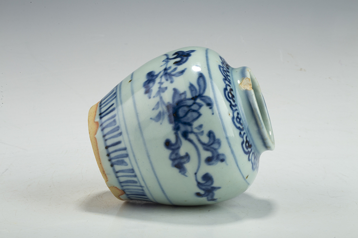 古玩陶瓷明中·青花花卉紋小罐拍賣，當前價格2175元
