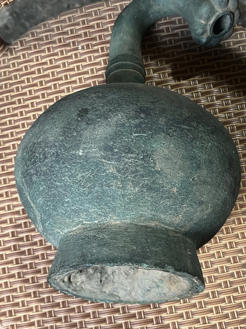 古玩銅器秦代蒜頭瓶真品鑒賞圖