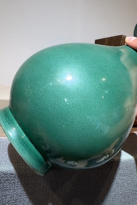 古玩陶瓷綠哥釉玉壺春瓶真品鑒賞圖