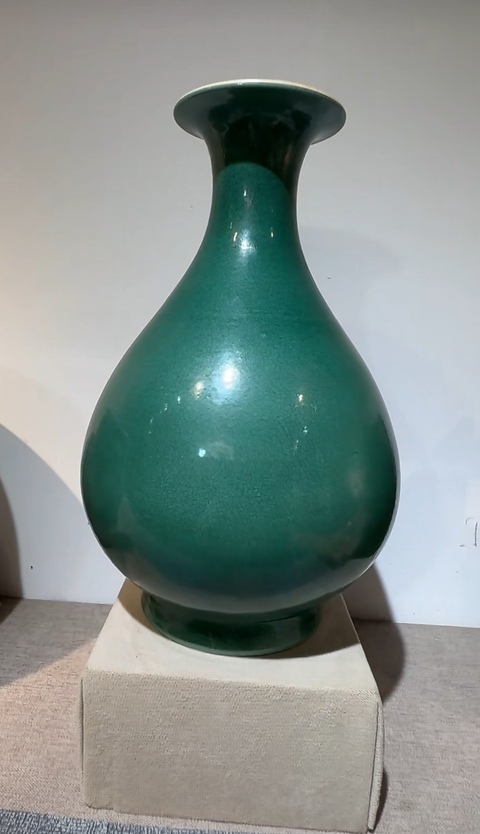 古玩陶瓷綠哥釉玉壺春瓶真品鑒賞圖