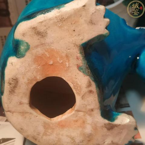 古玩陶瓷孔雀藍釉貓真品鑒賞圖