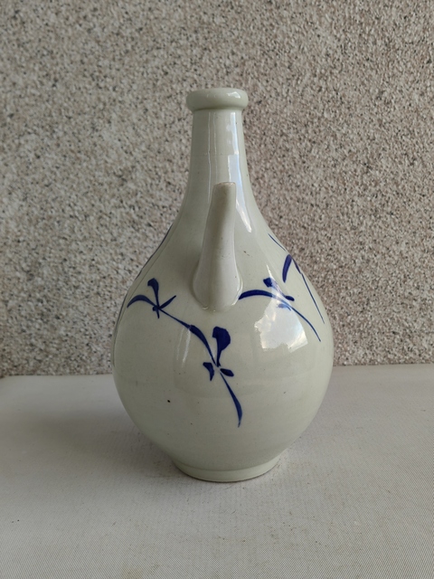 古玩陶瓷青花花卉紋壺真品鑒賞圖