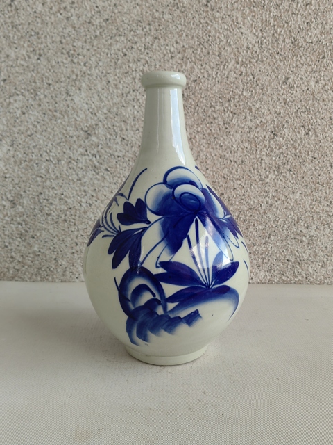 古玩陶瓷青花花卉紋壺真品鑒賞圖