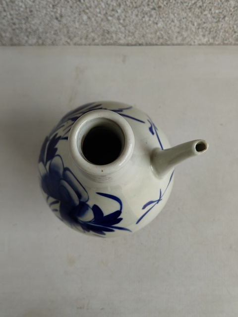 古玩陶瓷青花花卉紋壺真品鑒賞圖