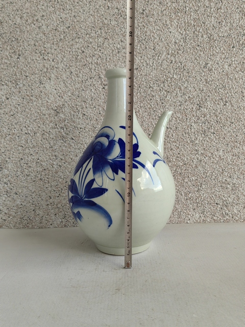 古玩陶瓷青花花卉紋壺真品鑒賞圖