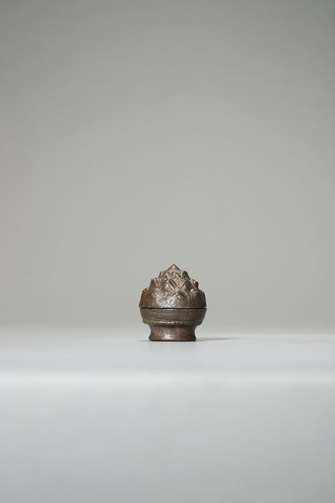 古玩雜項(xiàng)明清博山爐造型小銀盒真品鑒賞圖