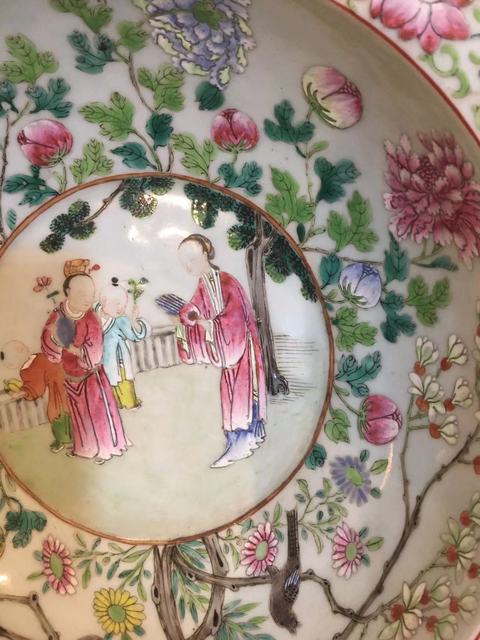 古玩陶瓷人物紋粉彩凈手盆真品鑒賞圖