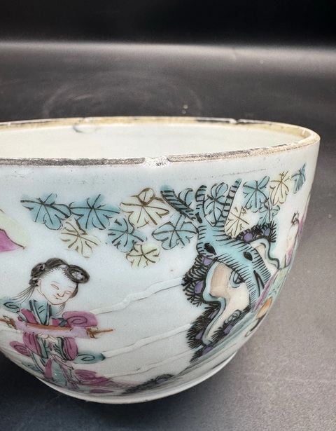 古玩陶瓷粉彩人物故事紋蓋罐真品鑒賞圖