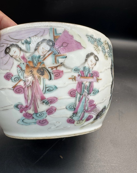 古玩陶瓷粉彩人物故事紋蓋罐真品鑒賞圖