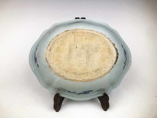 古玩陶瓷清乾隆.青花山水樓閣人物深腹圓盤拍賣，當前價格198元
