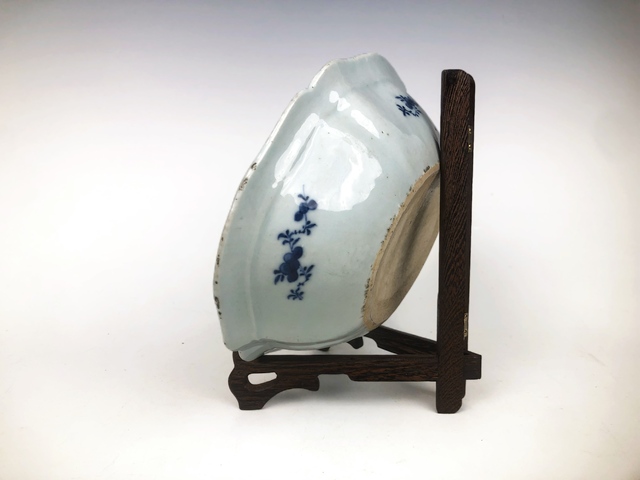 古玩陶瓷清乾隆.青花山水樓閣人物深腹圓盤拍賣，當前價格198元
