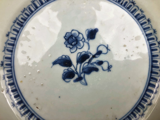 古玩陶瓷清早期·青花花卉紋盤拍賣，當(dāng)前價格297元