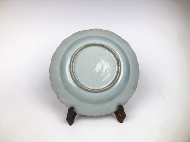 古玩陶瓷清乾隆·礬紅蓮瓣花口盤拍賣，當前價格1152元