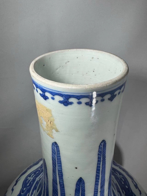 古玩陶瓷青花福壽紋天球瓶真品鑒賞圖