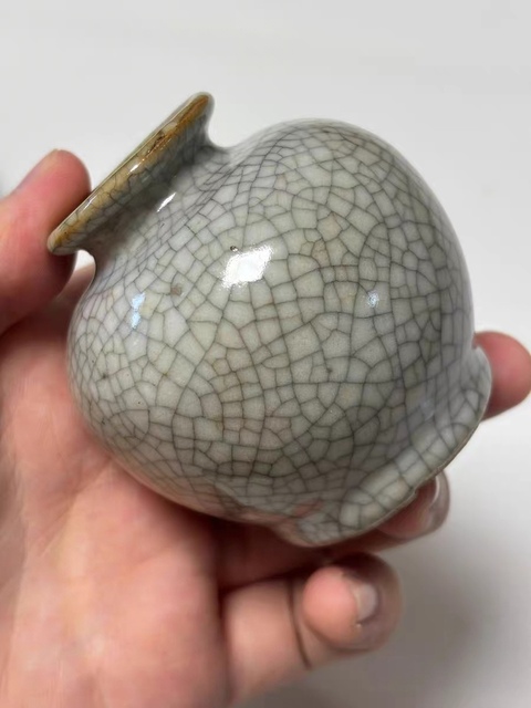 古玩陶瓷哥釉小尊真品鑒賞圖