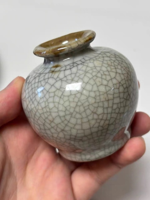 古玩陶瓷哥釉小尊真品鑒賞圖