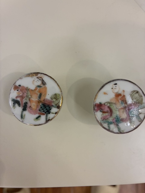 古玩陶瓷麒麟送子粉彩蓋盒真品鑒賞圖