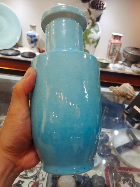 古玩陶瓷孔雀綠釉棒槌瓶真品鑒賞圖