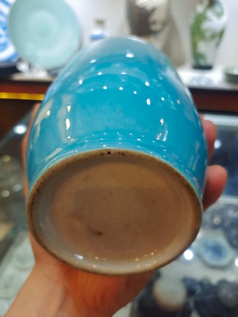 古玩陶瓷孔雀綠釉棒槌瓶真品鑒賞圖