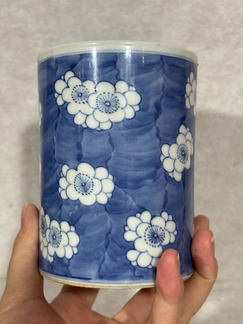 古玩陶瓷青花留白冰梅紋筆筒真品鑒賞圖