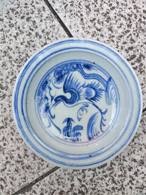 古玩陶瓷松鶴紋青花盤真品鑒賞圖