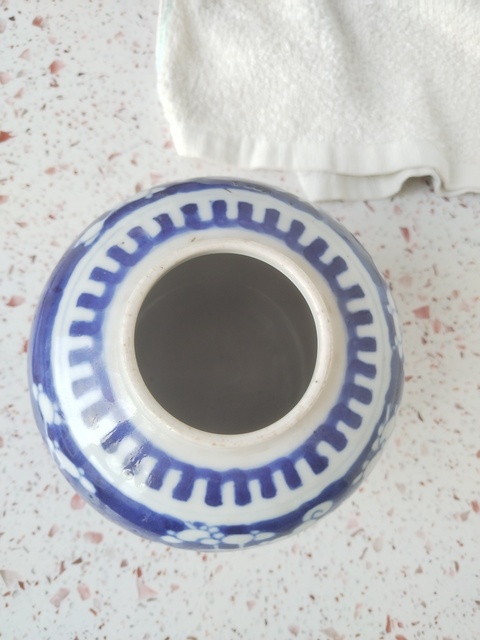 古玩陶瓷青花留白冰梅紋罐真品鑒賞圖