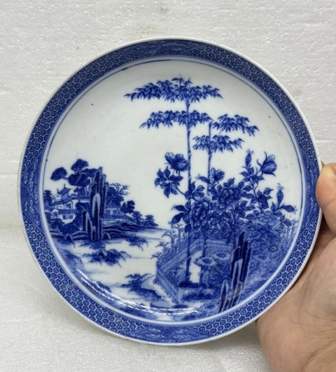 古玩陶瓷樓臺亭閣山水紋青花盤真品鑒賞圖