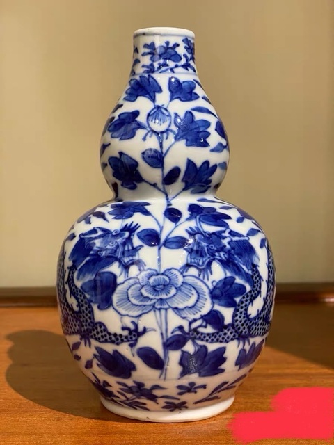 古玩陶瓷青花龍紋葫蘆瓶真品鑒賞圖