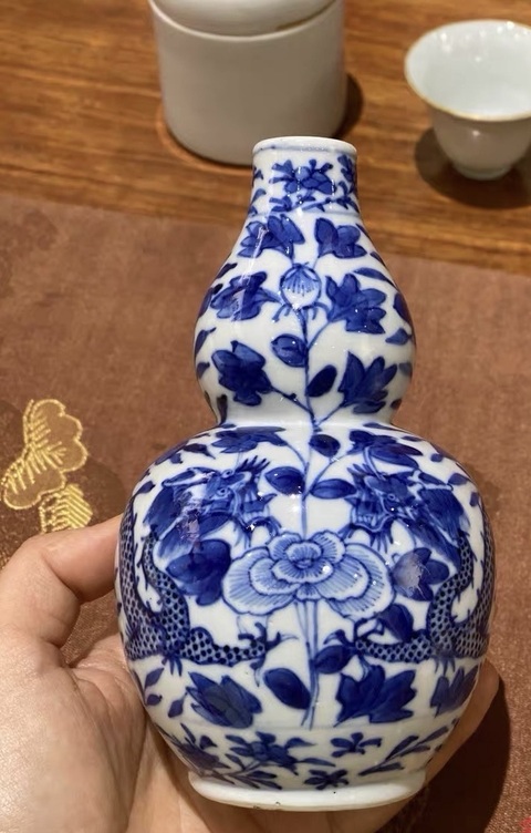 古玩陶瓷青花龍紋葫蘆瓶真品鑒賞圖