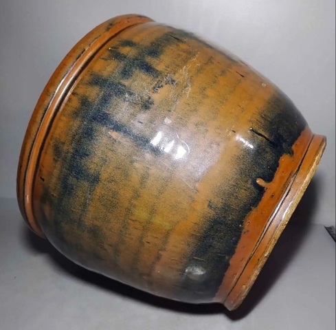 古玩陶瓷清代磁州窯系黑褐釉罐拍賣(mài),當(dāng)前價(jià)格388元