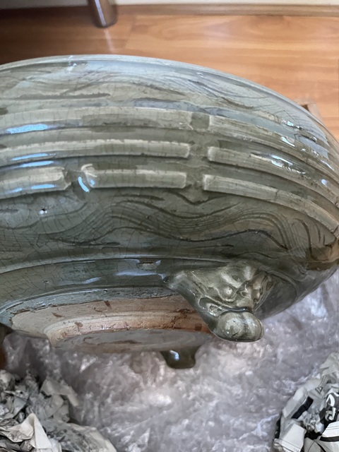 古玩陶瓷龍泉窯八卦爐真品鑒賞圖
