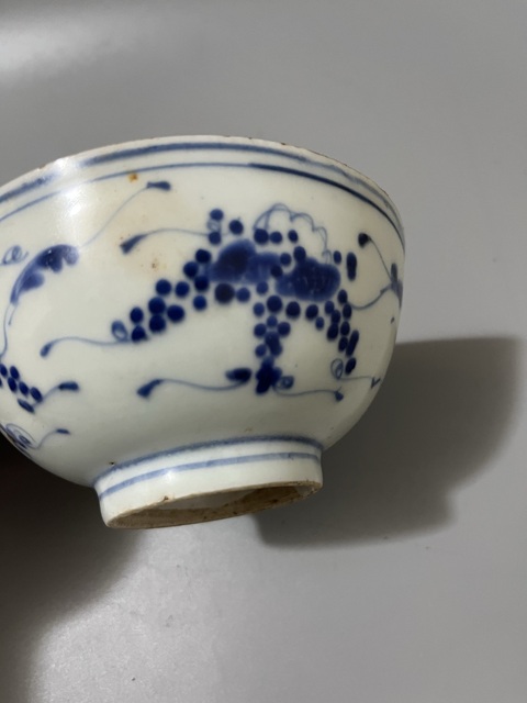 古玩陶瓷順治青花葡萄碗真品鑒賞圖
