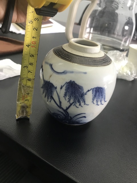 古玩陶瓷青花鐵銹釉柳樹罐真品鑒賞圖