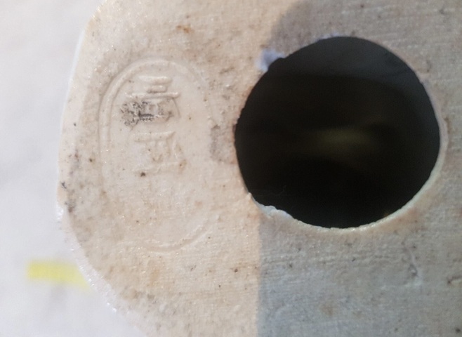 古玩陶瓷彌勒佛粉彩塑像真品鑒賞圖