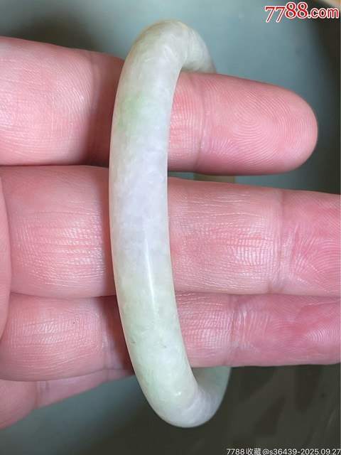 古玩玉器天然翡翠手鐲拍賣，當前價格650元