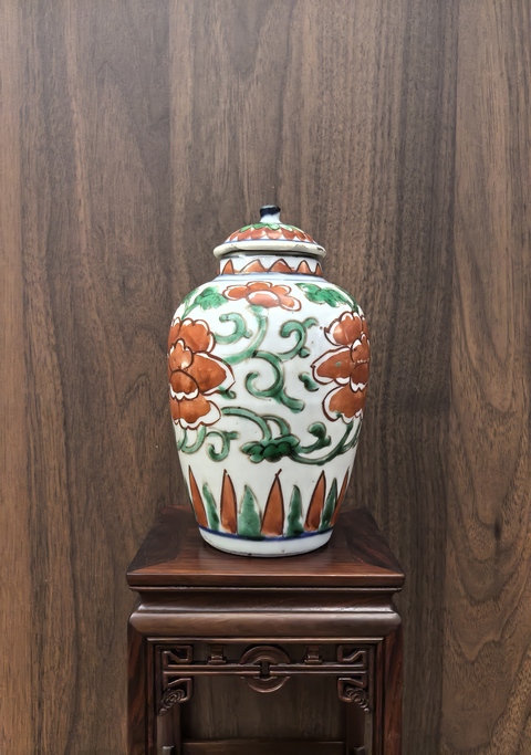 古玩陶瓷順治青花五彩花卉紋蓋罐拍賣，當(dāng)前價格3888元