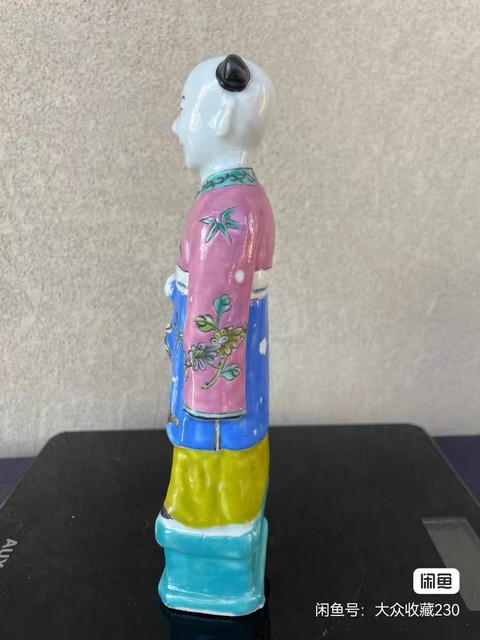 古玩陶瓷藍采和粉彩塑像真品鑒賞圖