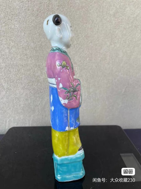 古玩陶瓷藍采和粉彩塑像真品鑒賞圖