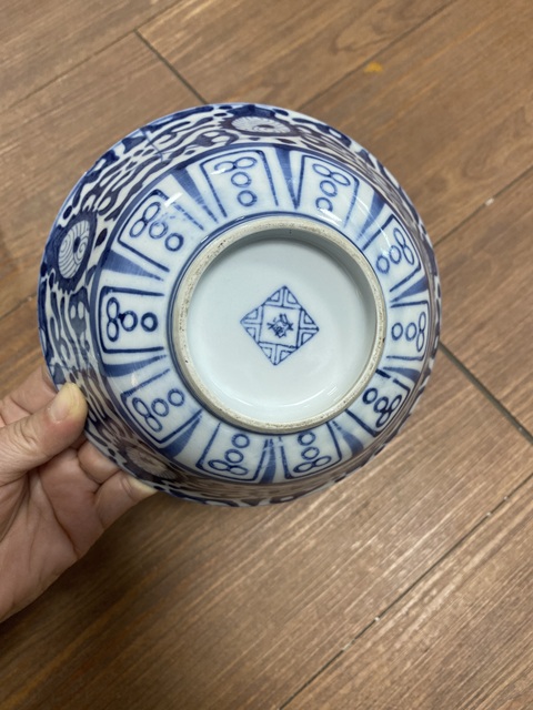 古玩陶瓷青花花卉紋碗真品鑒賞圖