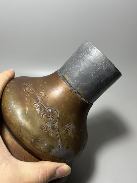 古玩陶瓷錫胎刻花葫蘆瓶真品鑒賞圖