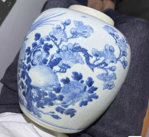 古玩陶瓷青花花鳥紋罐真品鑒賞圖