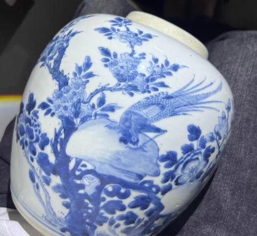 古玩陶瓷青花花鳥紋罐真品鑒賞圖