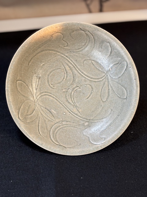 古玩陶瓷宋代刻花盤真品鑒賞圖