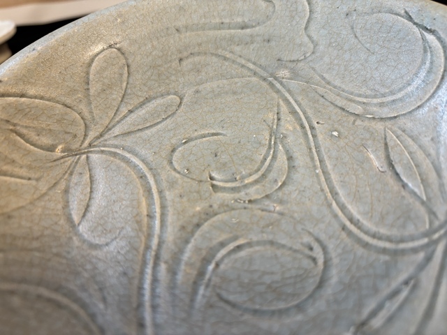 古玩陶瓷宋代刻花盤真品鑒賞圖