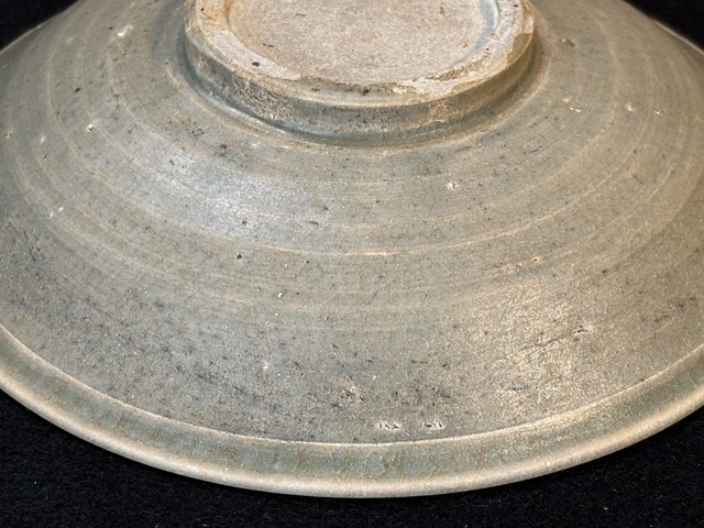古玩陶瓷宋代刻花盤真品鑒賞圖